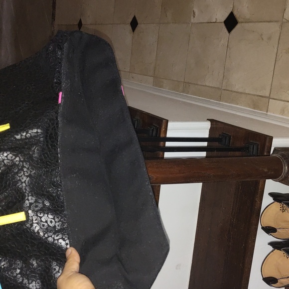 Handbag - Picture 3 of 5